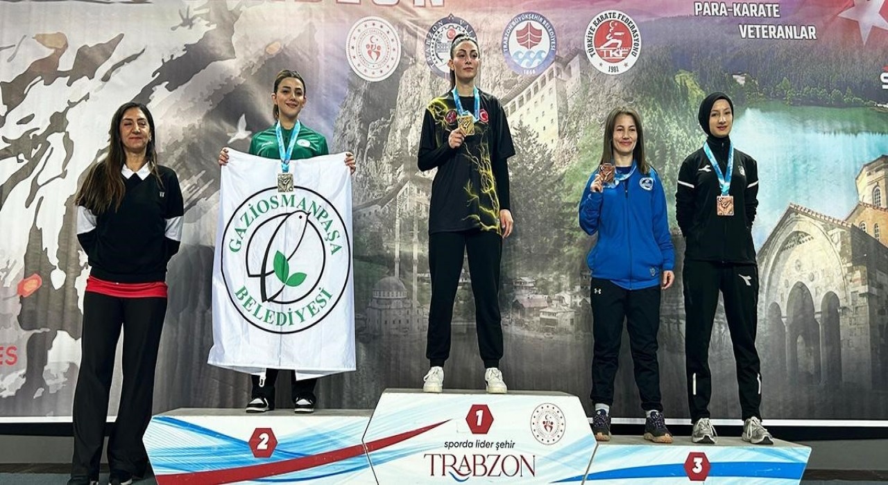 Gaziosmanpaşalı karateciler başarıda engel tanımadı