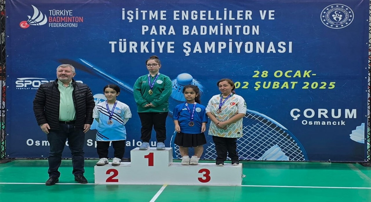 Gaziosmanpaşalı sporcular, Para Badminton Şampiyonasından 27 madalya ile döndü