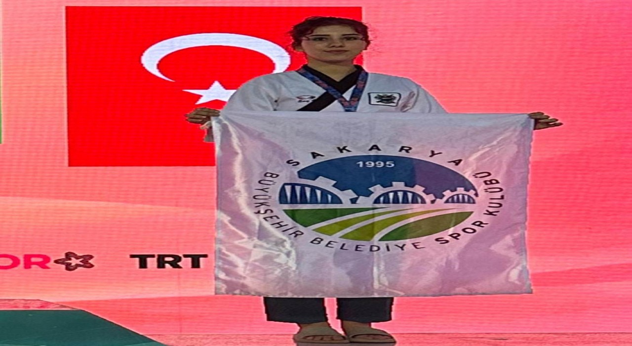 Genç sporcu Antalyadan madalya ile döndü