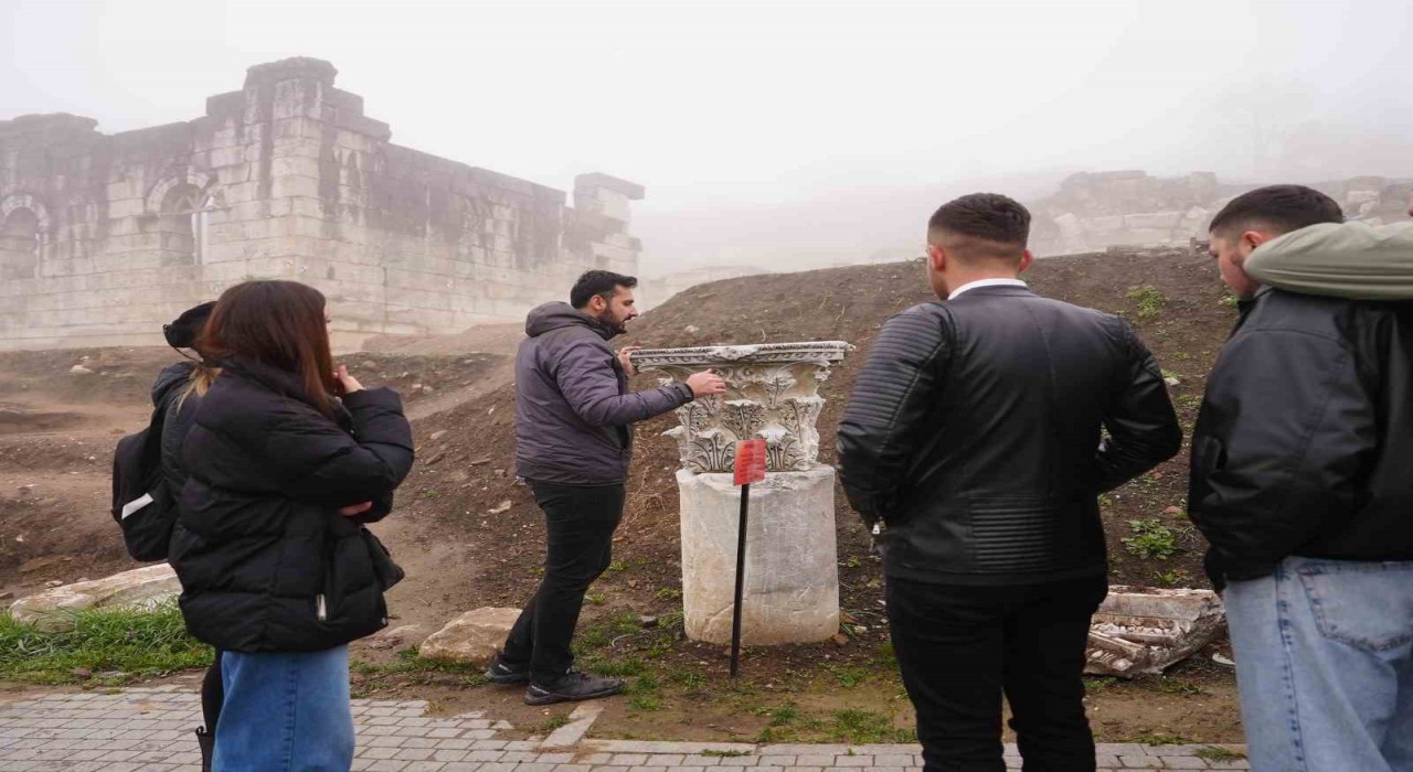 Gençler Düzcenin tarih ve doğasını keşfetti