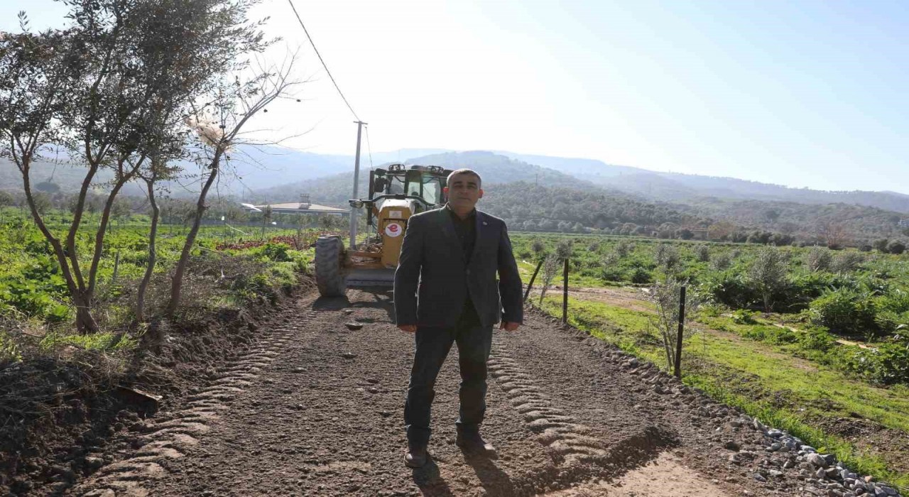 Gölhisarda bahçe yolları asfaltlanıyor