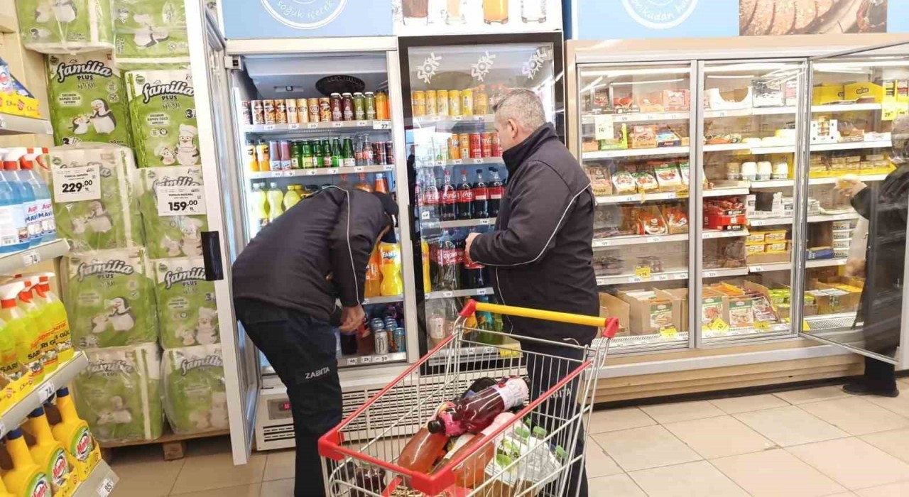 Gönen Belediyesinden marketlere sıkı denetim