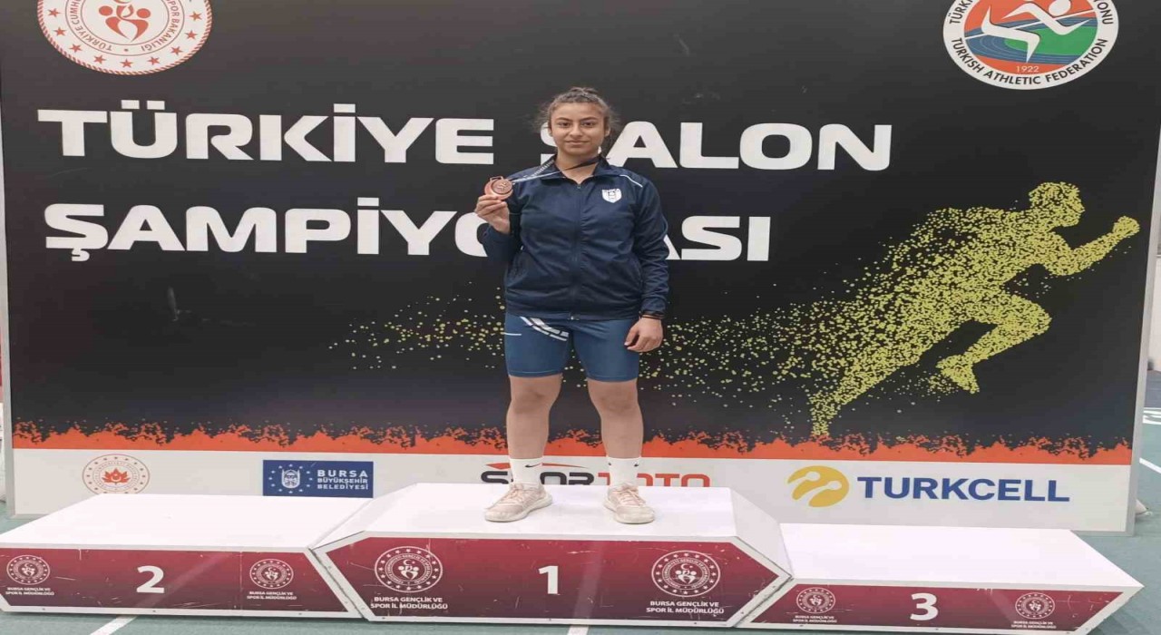 Gülnaz Çetinden güllede 3.lük