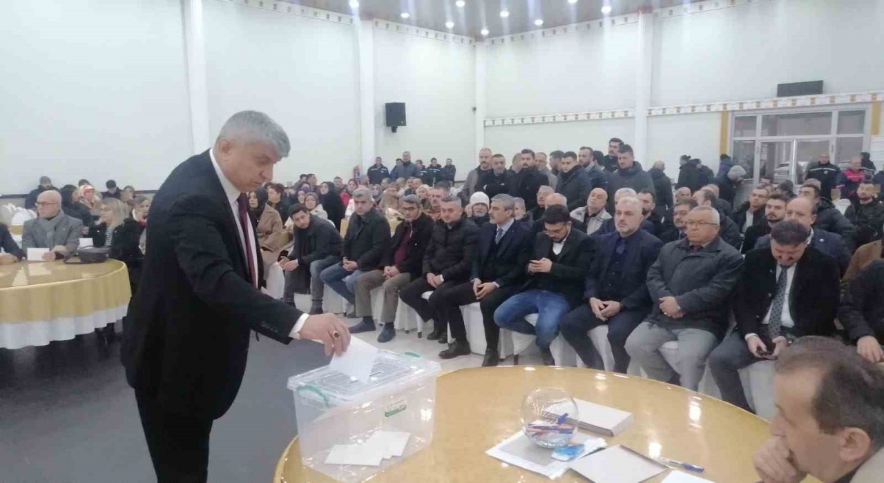 Gülüçte Belediye Başkanlığına Sadık Kara seçildi