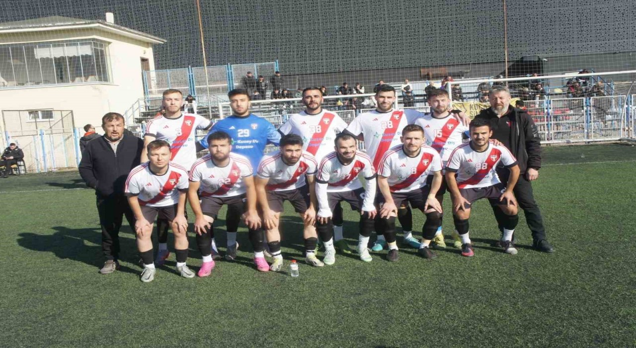 Güneşspor Play-Off iddiasını sürdürdü
