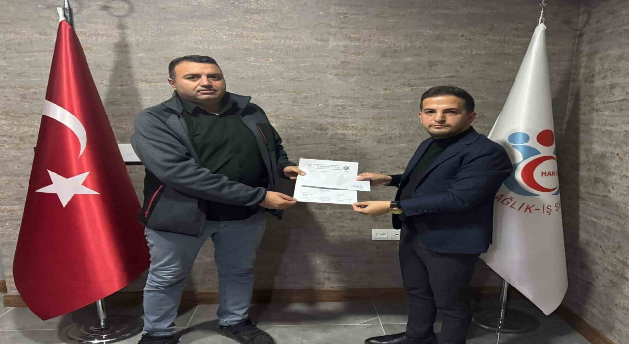 Hak-İş Diyarbakır İl Başkanı Aküzümden yangın mağduru üyeye destek