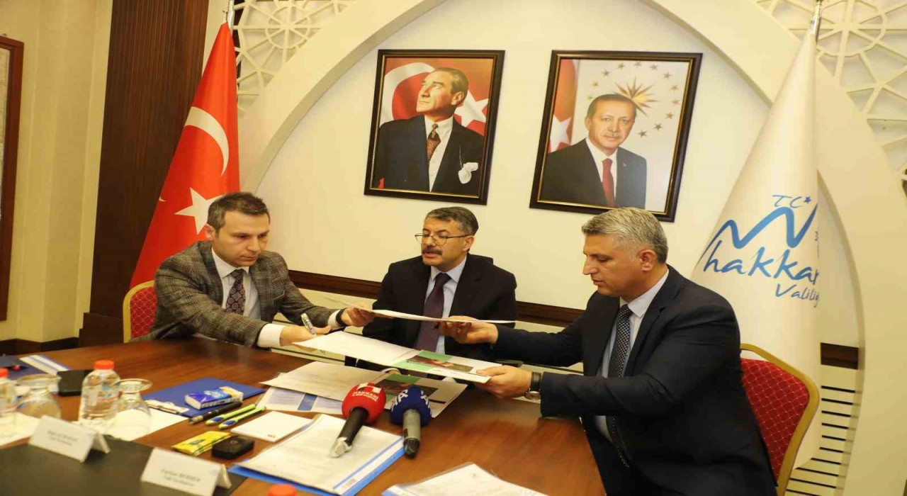 Hakkaride sokak hayvanları için protokol imzalandı