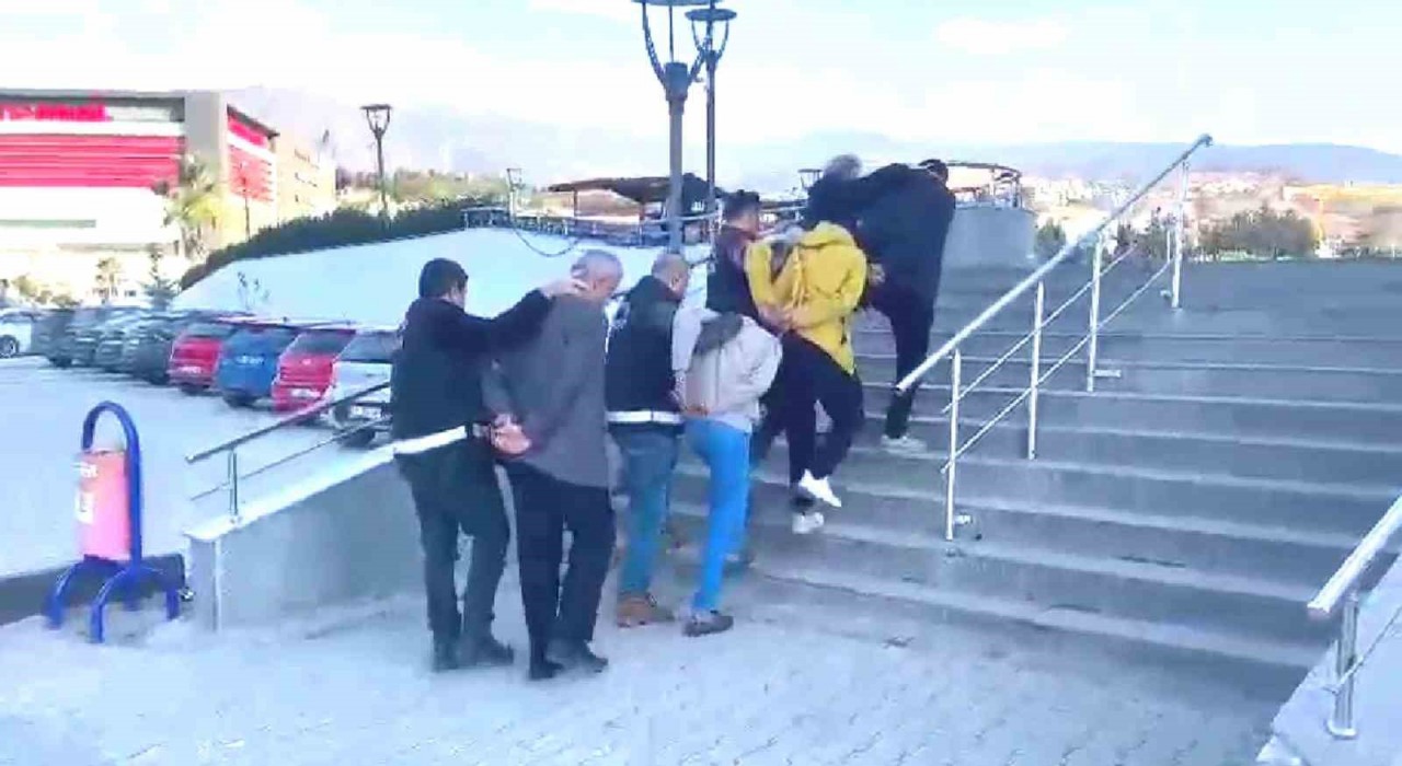 Hatayda aranan şahıslara yönelik düzenlenen operasyonda 10 kişi yakalandı