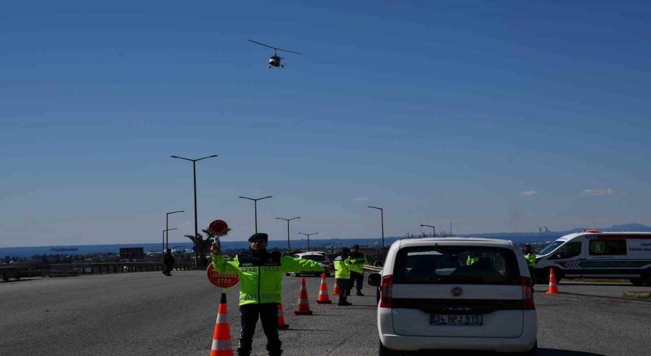 Hatayda Cayrokopter ile trafik denetimi