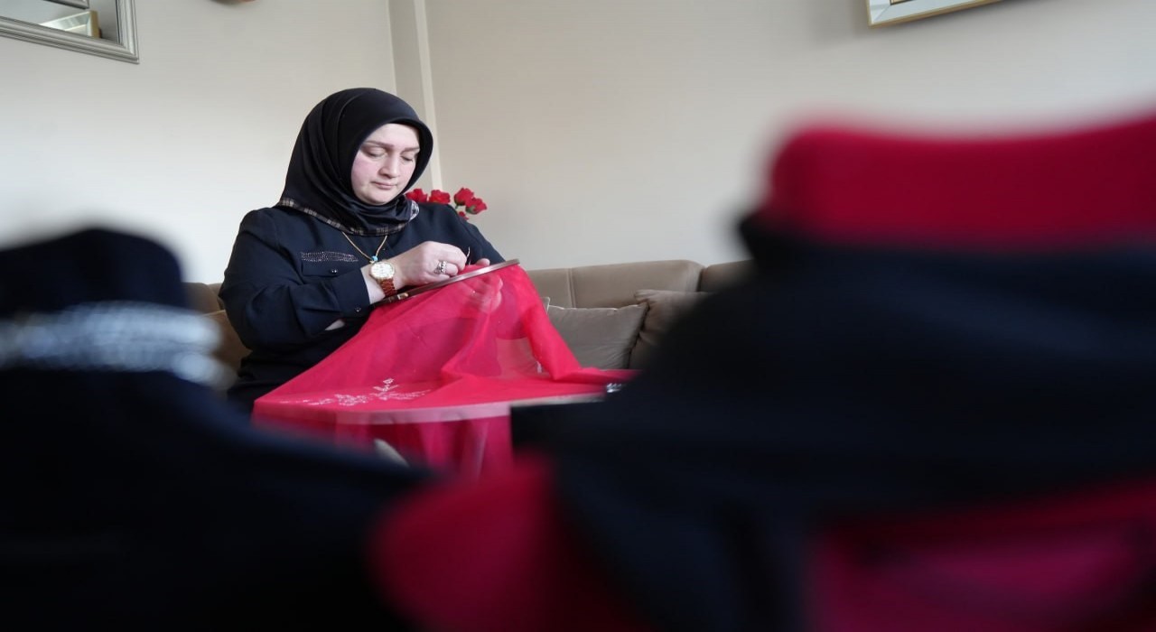 Hayallerinin peşinden pes etmeyip koşan kadının azmi herkese örnek oluyor
