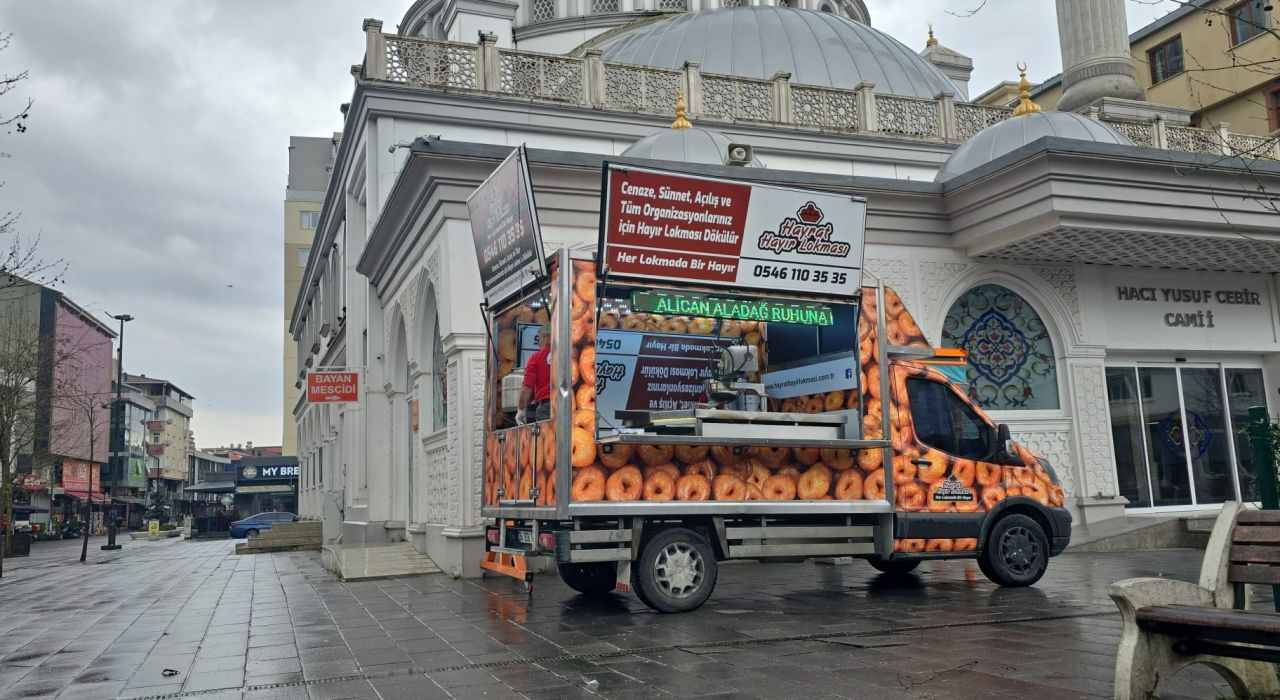 Hayır Lokması ve Lokmacı Hizmeti: Geleneksel Lokma Tatlısı