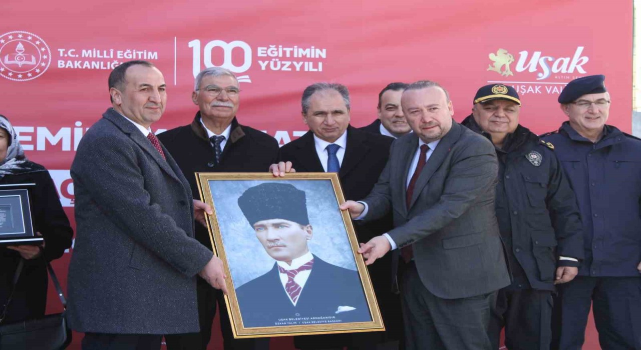 Naime-Nori Demir İmam Hatip Ortaokulu Törenle Açıldı