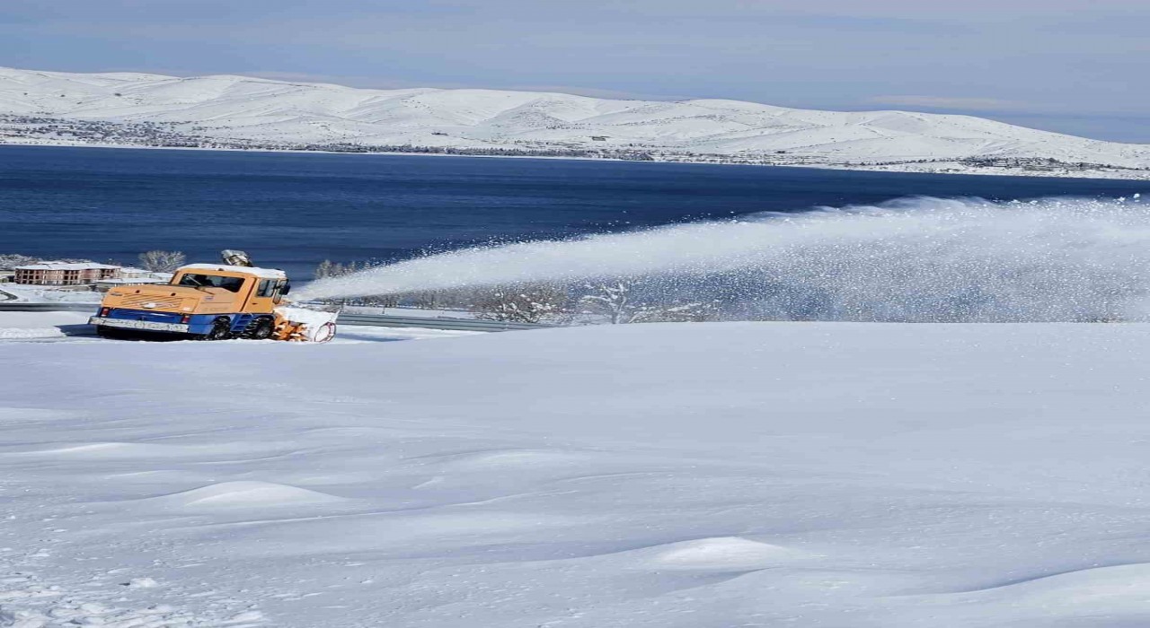 Hazarbaba Kayak Merkezinin yolu ulaşıma açıldı