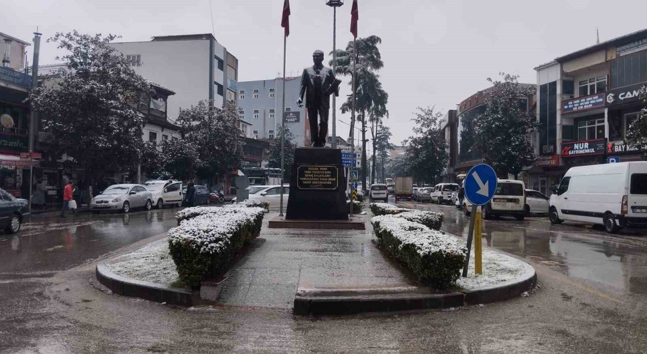 Hendekte eğitime 2 günlük kar tatili