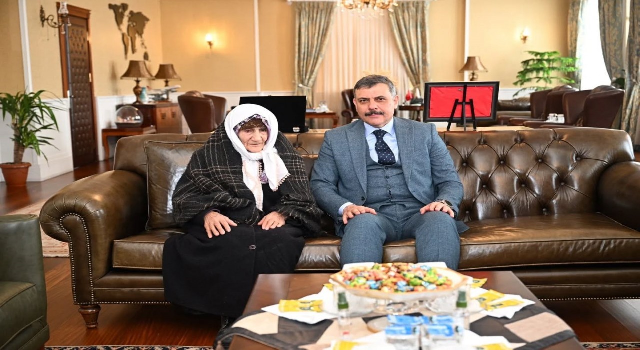Hüsna Nineden anlamlı ziyaret