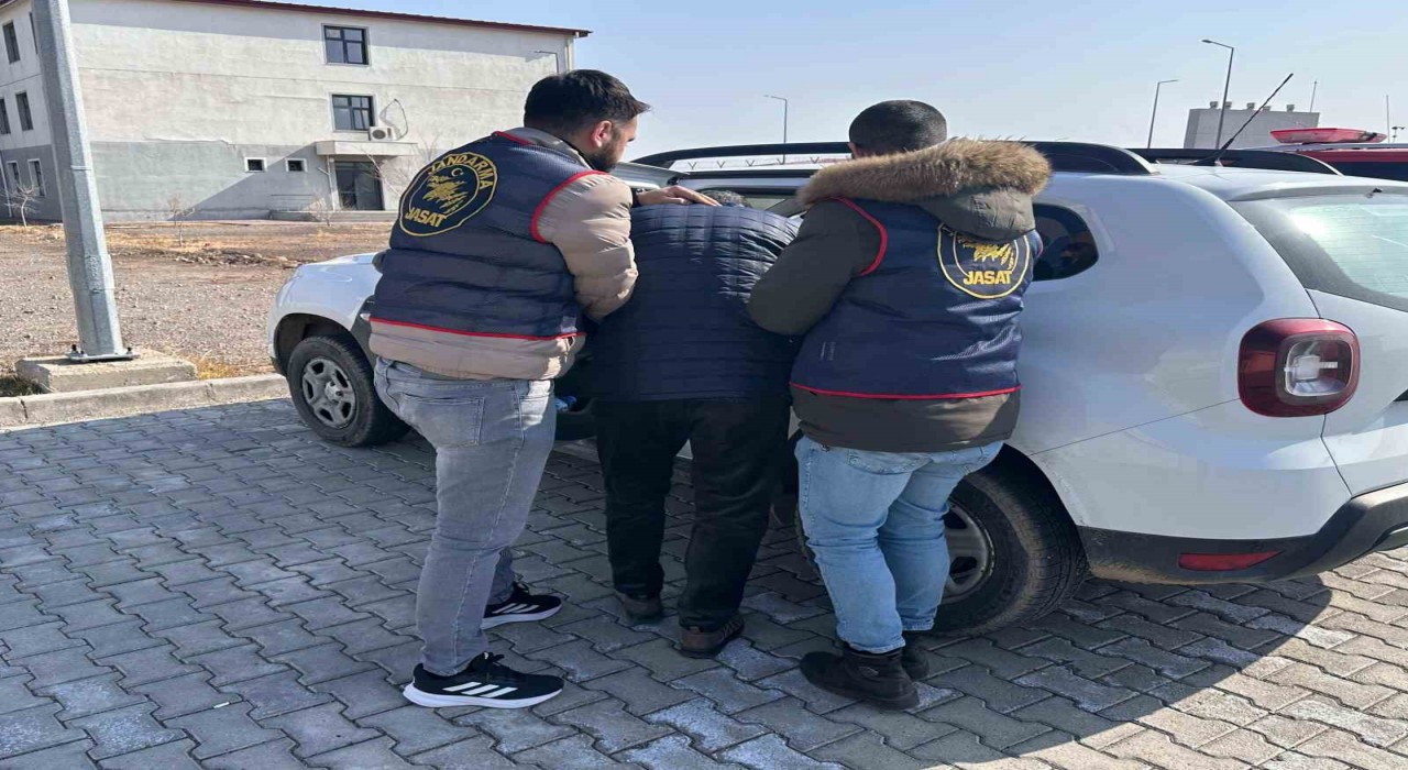 Iğdırda 10 yıl kesinleşmiş hapis cezası bulunan şahıs yakalandı