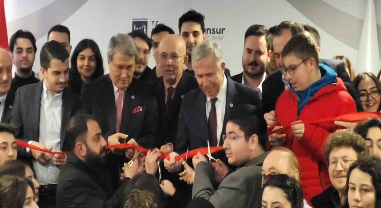 İmamoğlu hakkındaki sahte diploma soruşturmasına Mansur Yavaştan açıklama