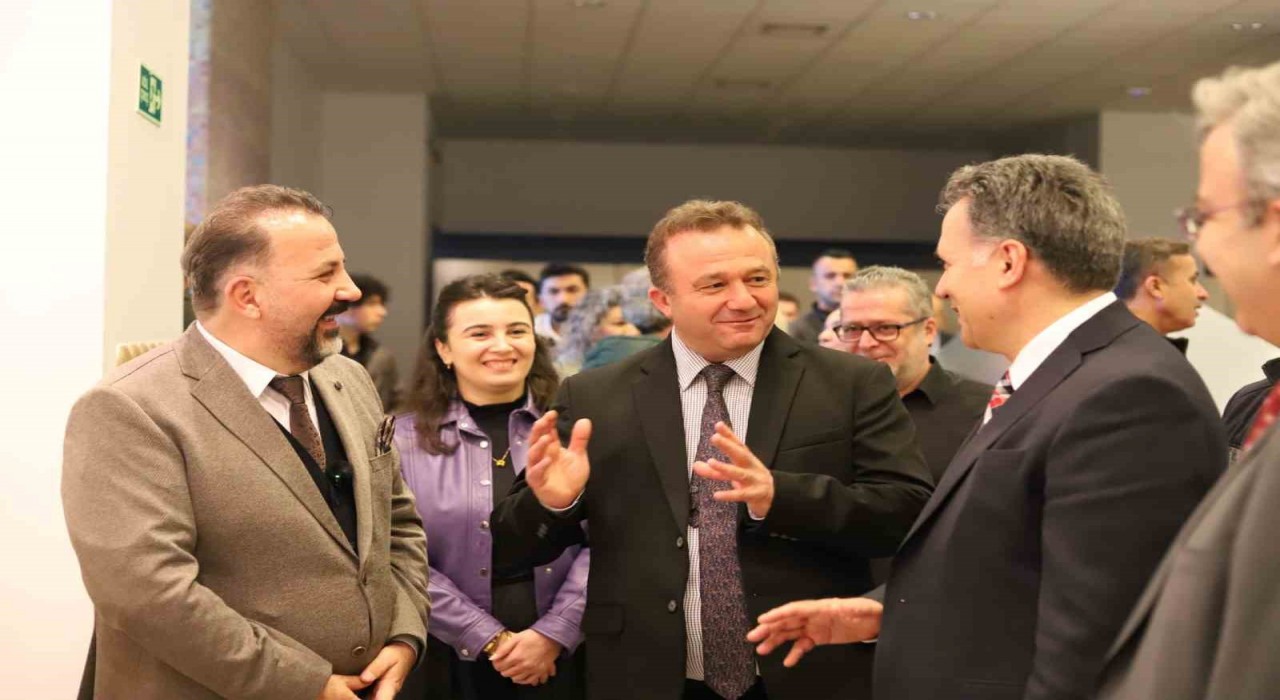 İskenderoğlunun Kişisel Sergisi Mağara 2.0 sanatseverlerle buluştu