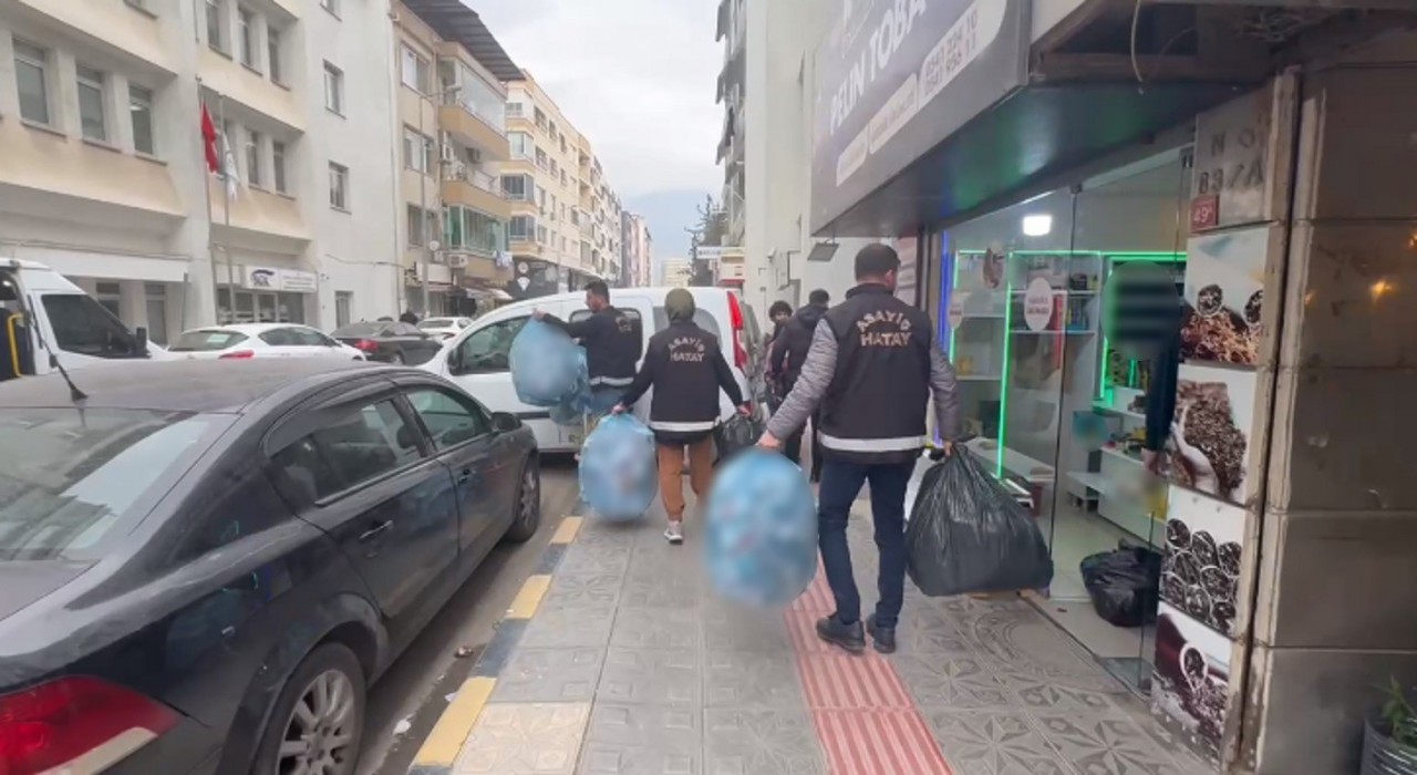 İskenderunda öğrencilere sigara satanlara operasyon: 240 bin lira ceza