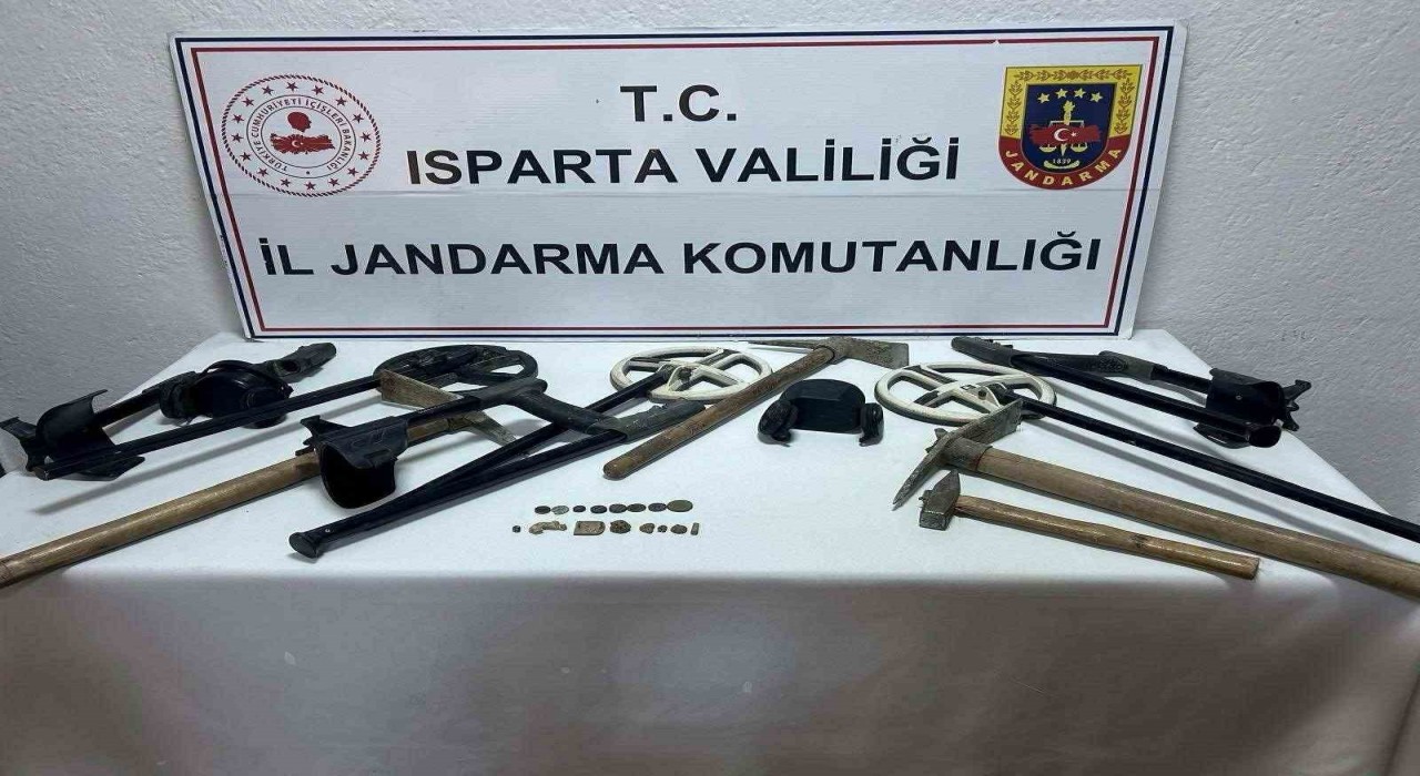 Ispartada jandarmadan tarihi eser kaçakçılığı operasyonu