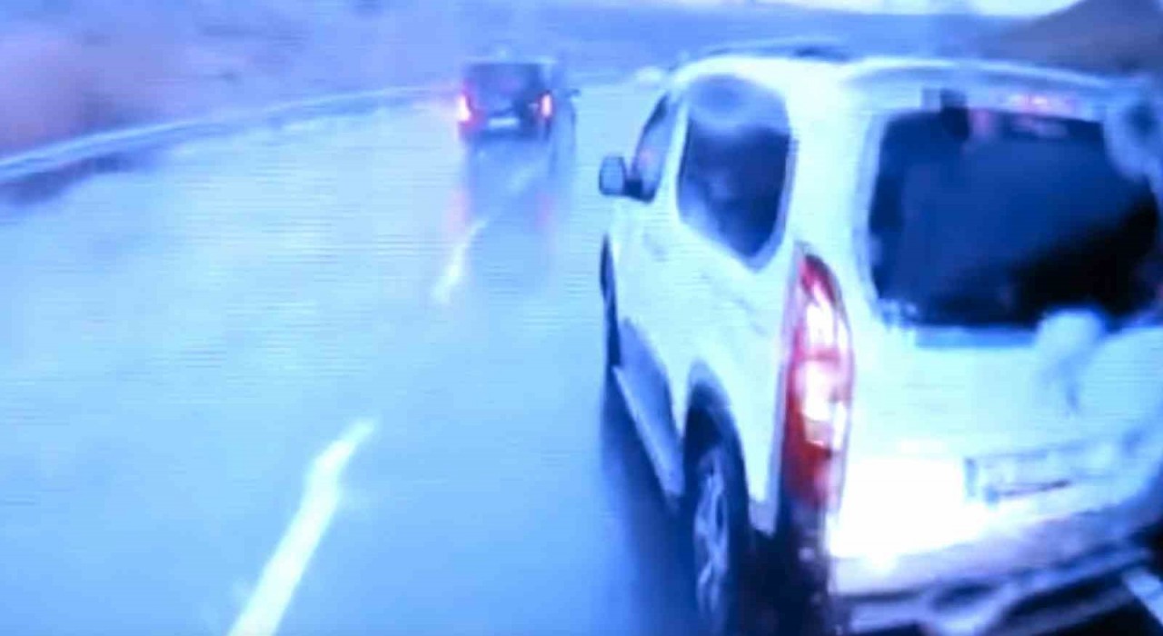 İstanbul Havalimanı Yolunda duraksayan araçlar tehlike saçıyor