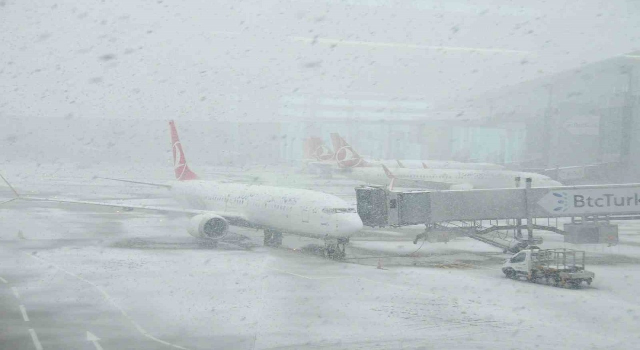 İstanbul Havalimanında seferler azaltıldı