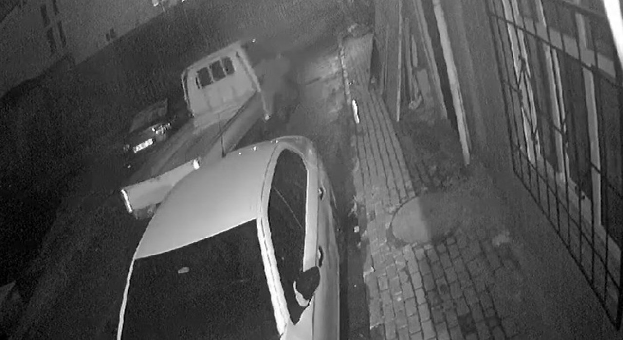 İstanbulda kamyonet hırsız şüphelisi yakalandı