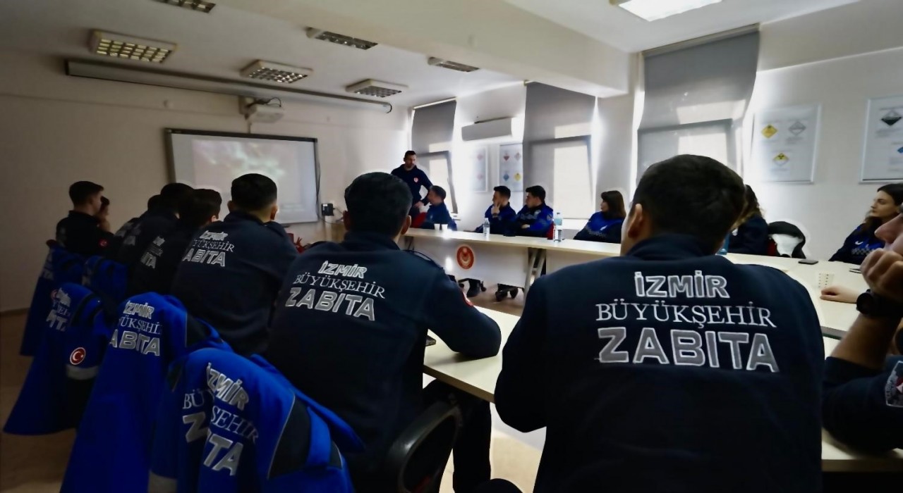 İzmir İtfaiyesinden zabıta personeline yangın güvenliği eğitimi