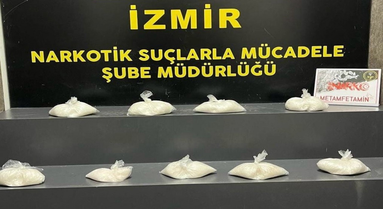 İzmirde 4 kilonun üzerinde metamfetamin ele geçirildi