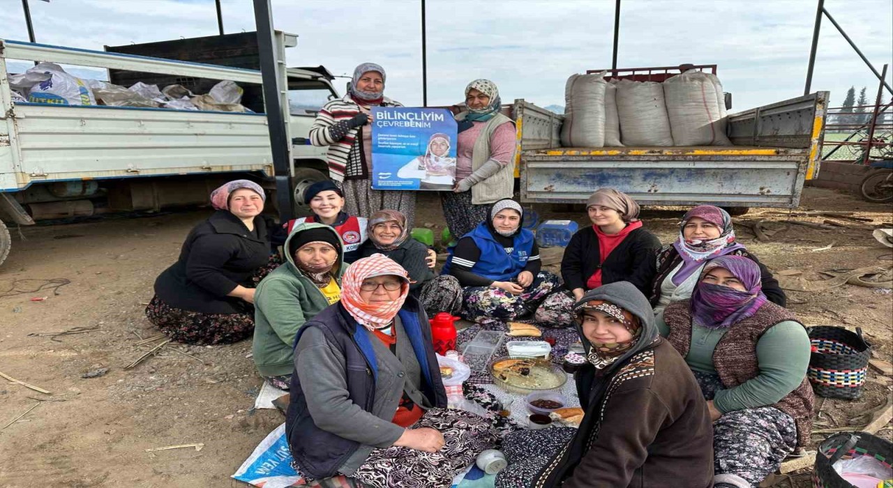 Jandarma ekipleri kadınları geri dönüşüm konusunda bilgilendirdi