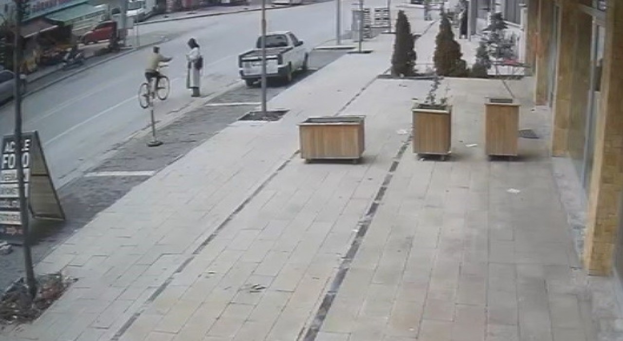 Kadının elindeki telefonu çalan kapkaççı: İzlediğim filmden etkilendim