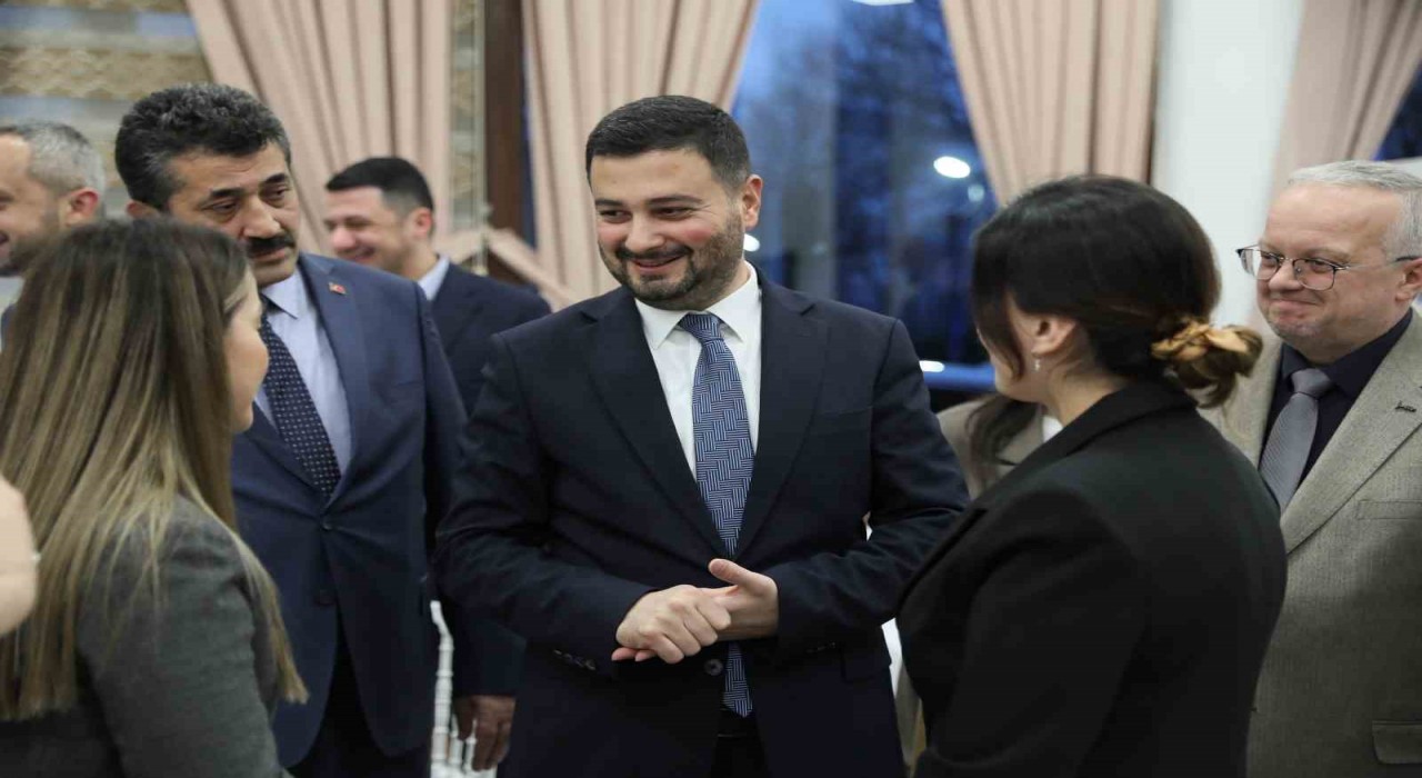 Kağıthane Belediye Başkanı Öztekin, yeni öğretmenlerle bir araya geldi