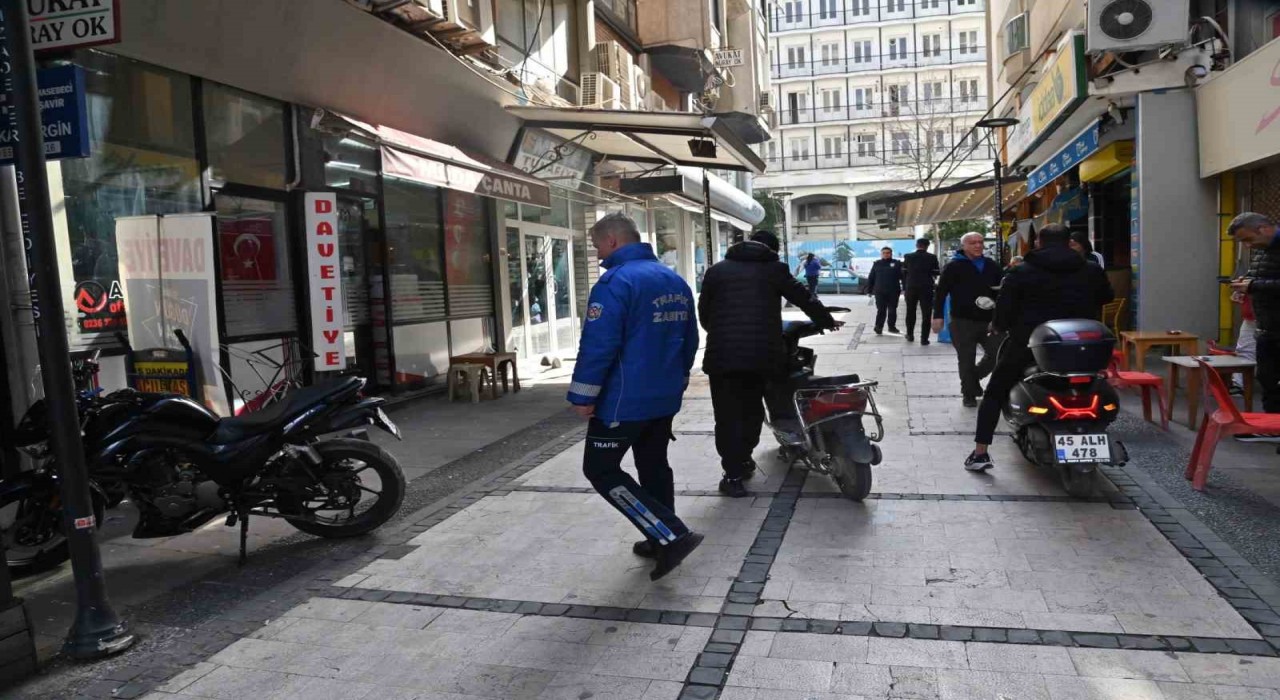 Kaldırımlardaki motosiklet işgaline denetim