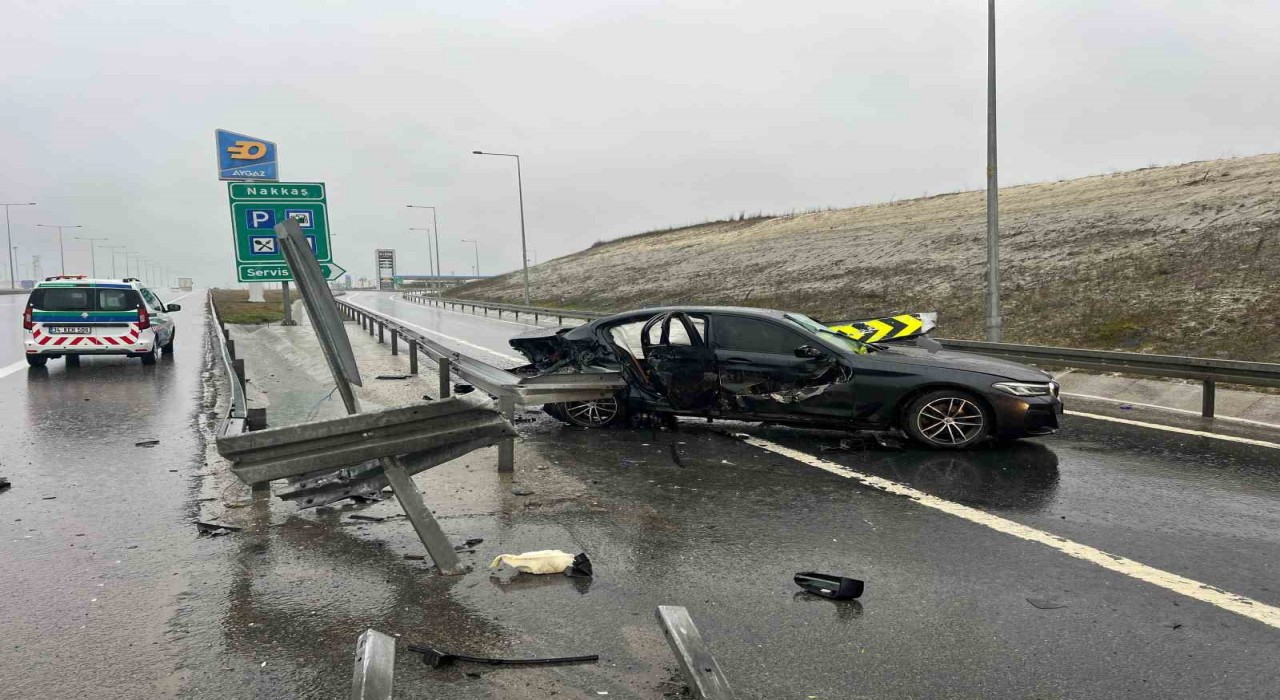 Kalyon Holding İcra Kurulu Üyesi İsmail Özhan Özmen kazada yaralandı, şoförü hayatını kaybetti