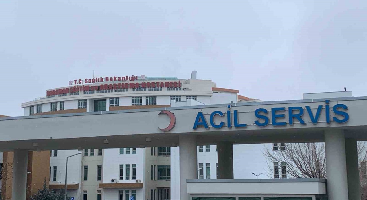 Karamanda gaz zehirlenmesi şüphesiyle 4 kişi hastaneye kaldırıldı