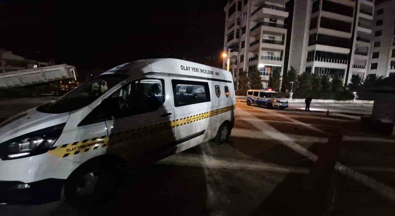 Karamanda silah ve bıçaklı kavga: 1 ölü, 1 yaralı