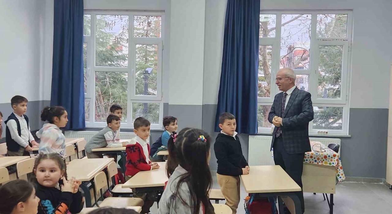 Kareside 12 sınıflı ek bina eğitime açıldı