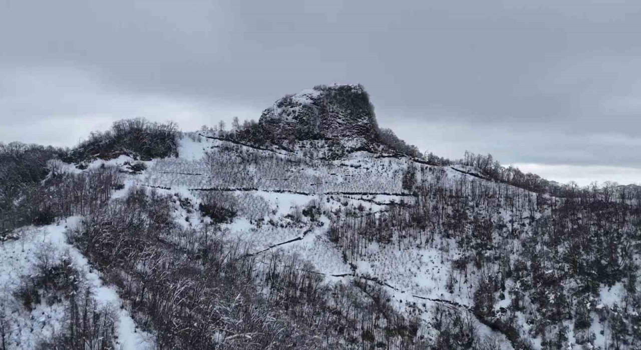 Karınca Kalesinin kış manzarası dronla görüntülendi