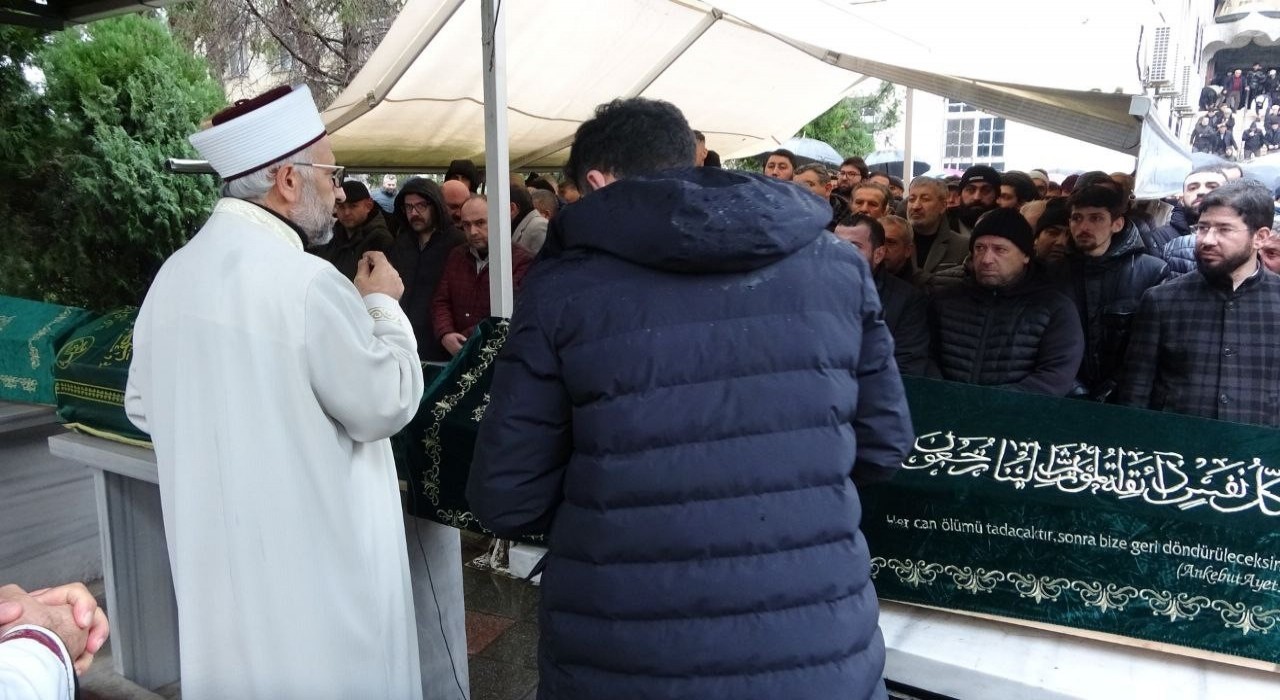 Kartalda inşatta cansız bedeni bulunan şahıs toprağa verildi