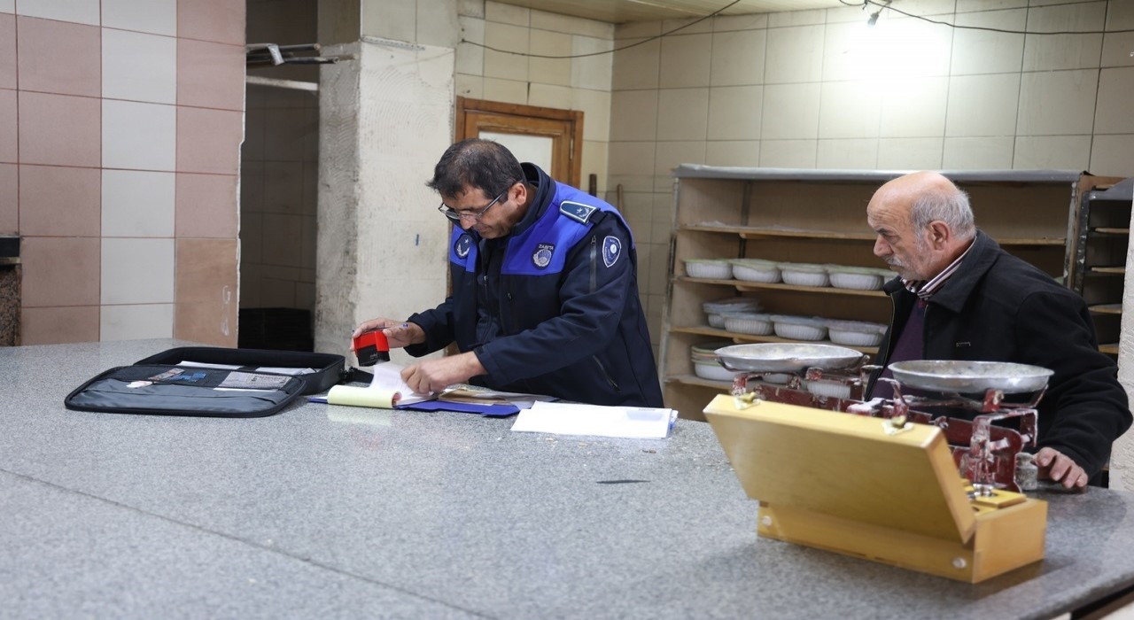 Kartepede hamur terazileri denetimden geçirildi