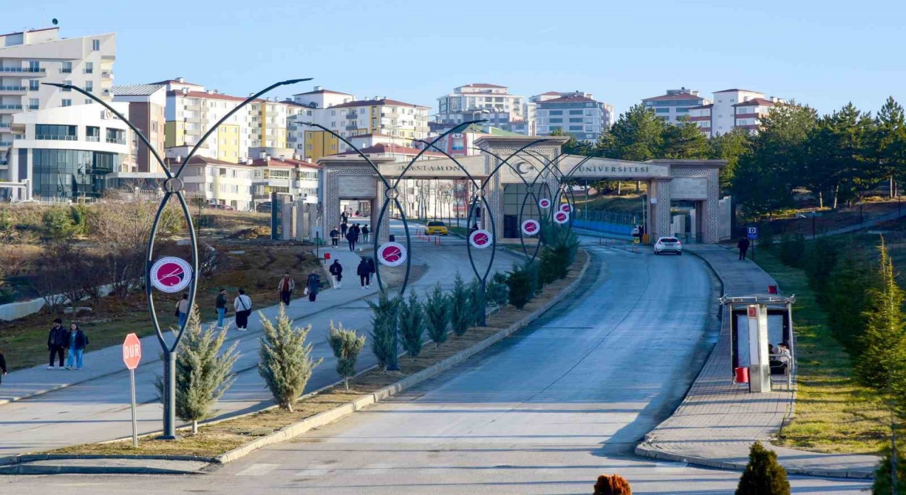 Kastamonu Üniversitesinde 7 program daha Türkiye Yeterlilikler Çerçevesi logosu aldı