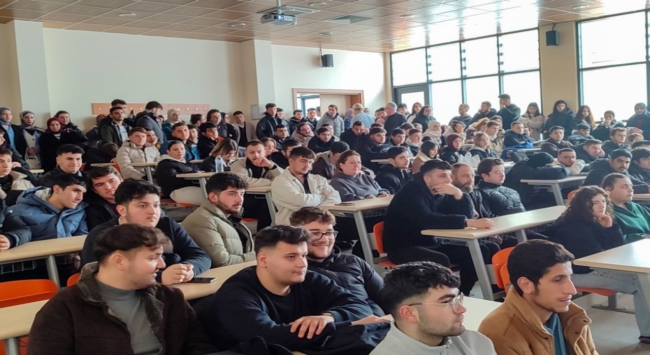 Kastamonu Üniversitesinde Teknofest bilgilendirme seminerleri tamamlandı