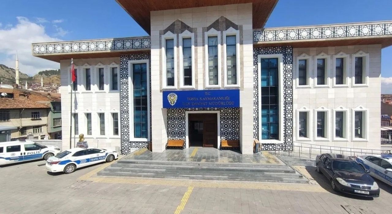 Kastamonuda aranan şahıslara yönelik operasyonda 4 kişi yakalandı