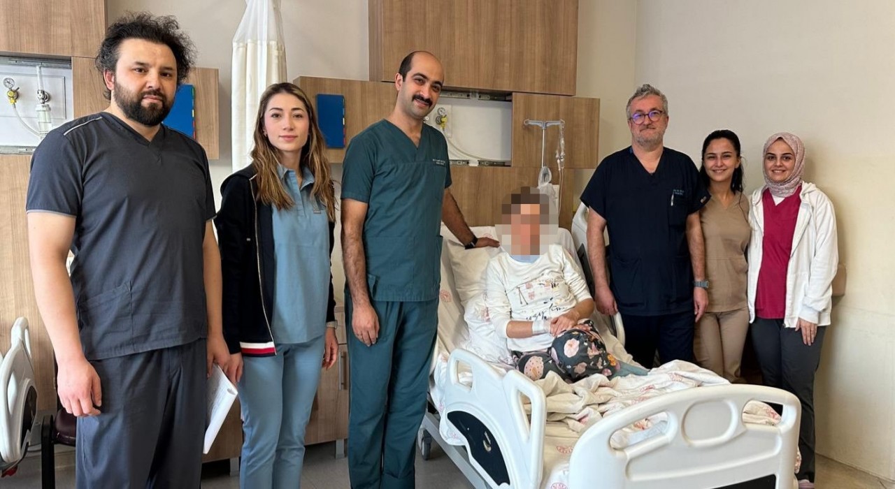 Kastamonuda bir ilk: İç organları ters olan hastaya kapalı safra kesesi ameliyatı yapıldı