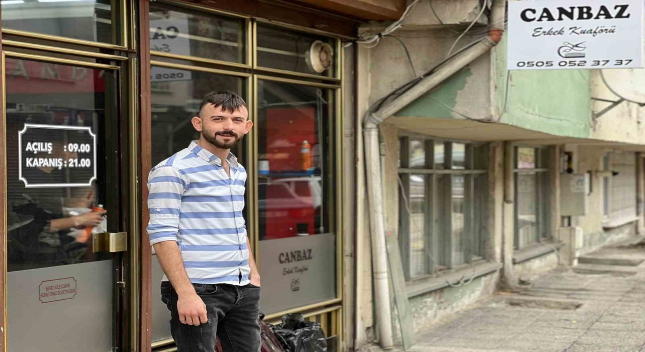 Kastamonuda istinat duvarına çarpan aracın sürücüsü hayatını kaybetti