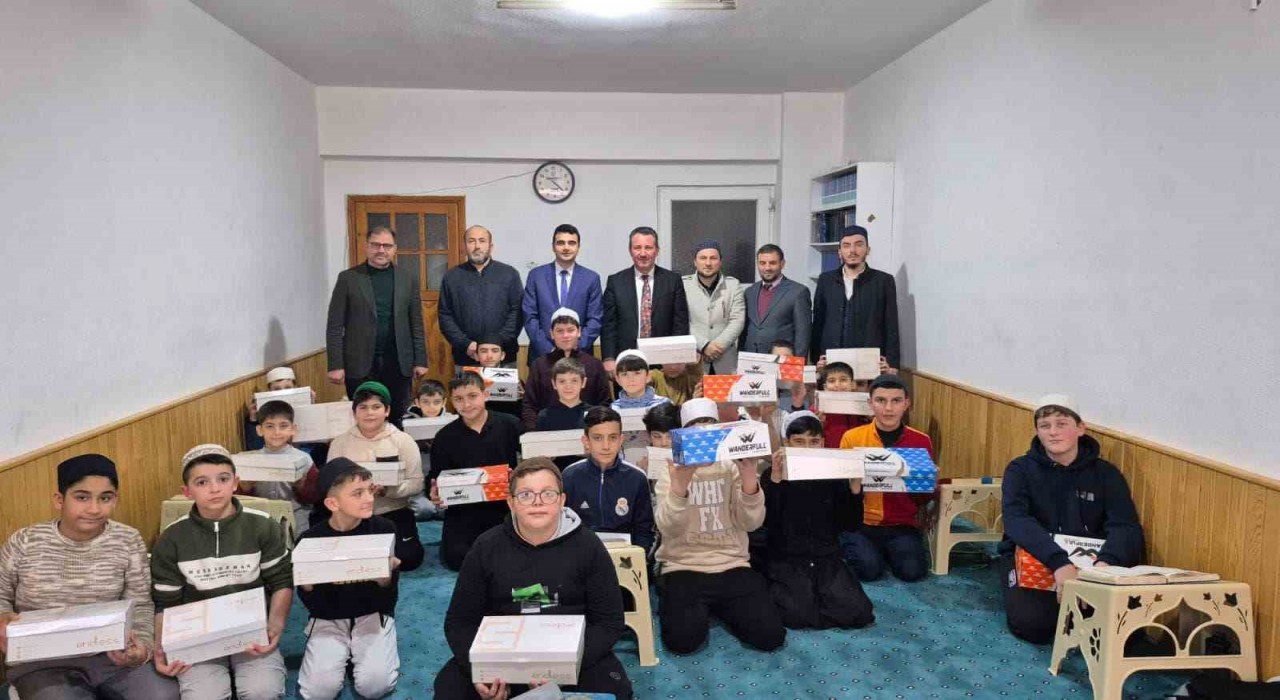 Kaymakam ve Müftüden Kuran kursuna ziyaret