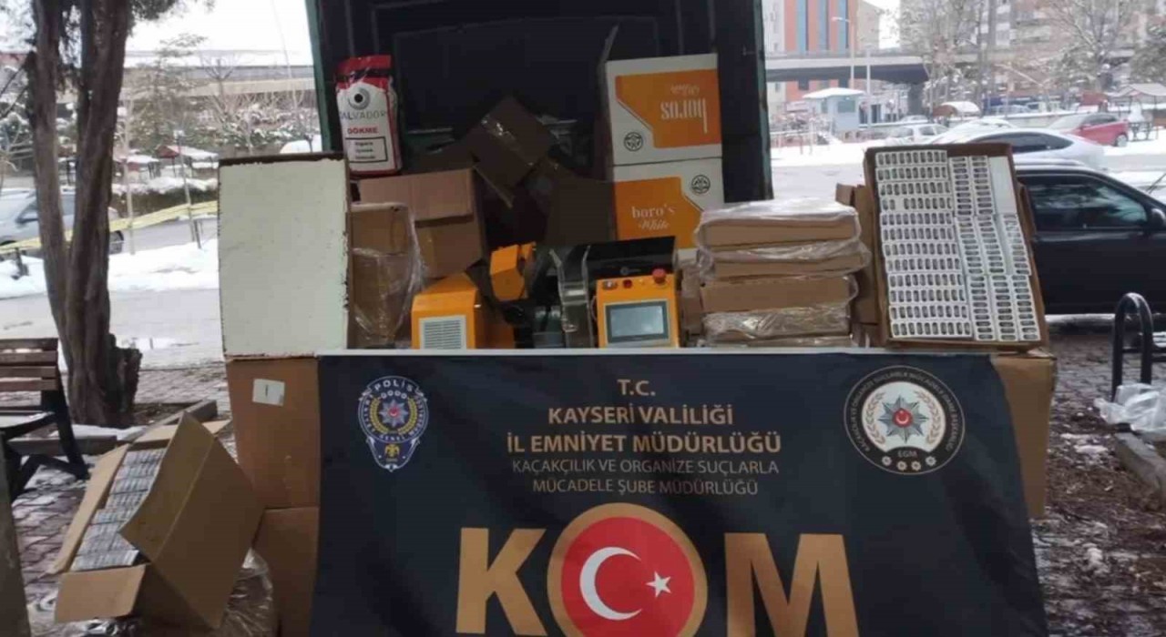 Kayseride 103 bin 950 dal doldurulmuş makaron ele geçirildi