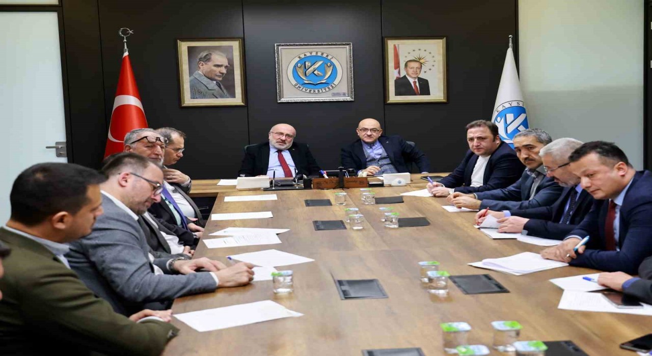 Kayseride MYO öğrencileri ve mezunlarına ‘mega destek