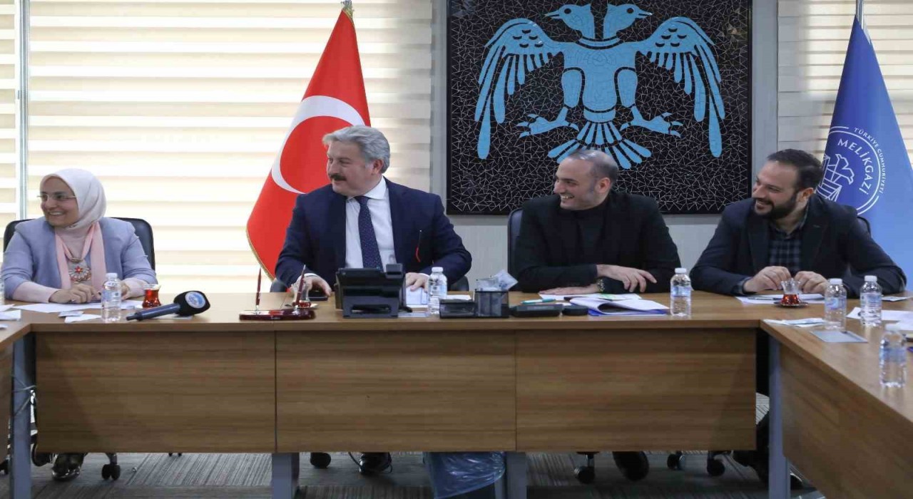 Kazım Karabekirde dönüşüm rüzgarları esiyor