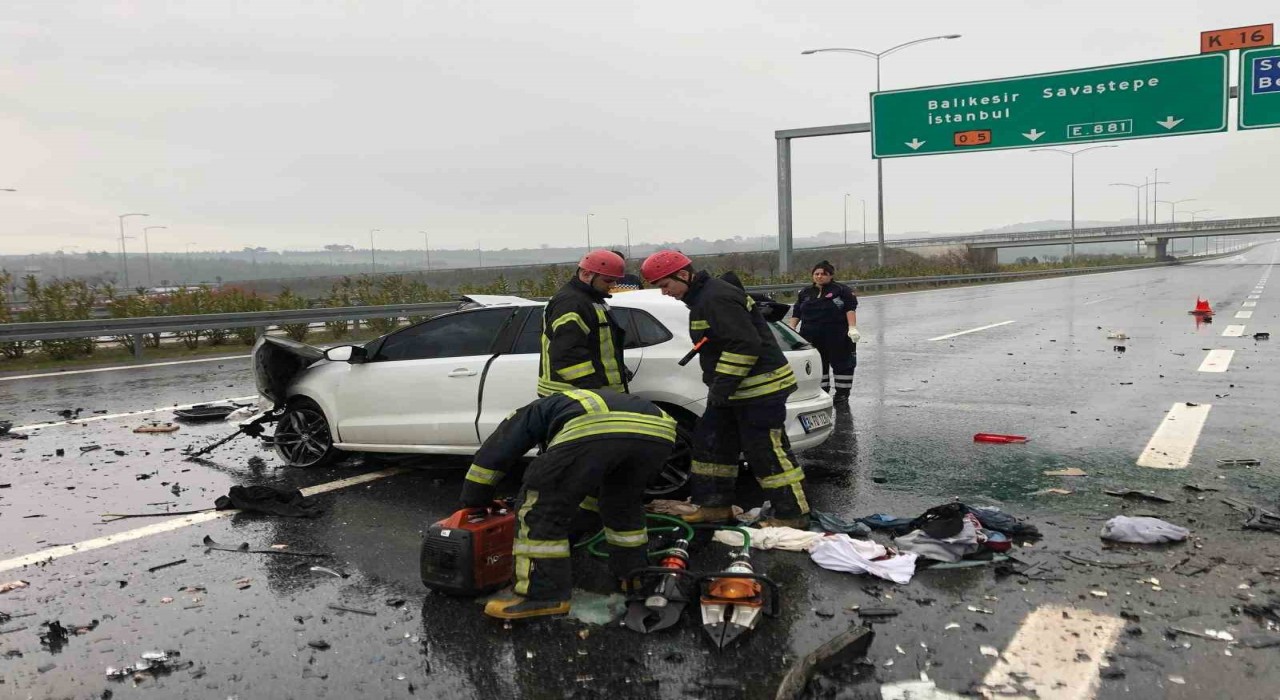 Kırkağaçta trafik kazası: 2 ölü